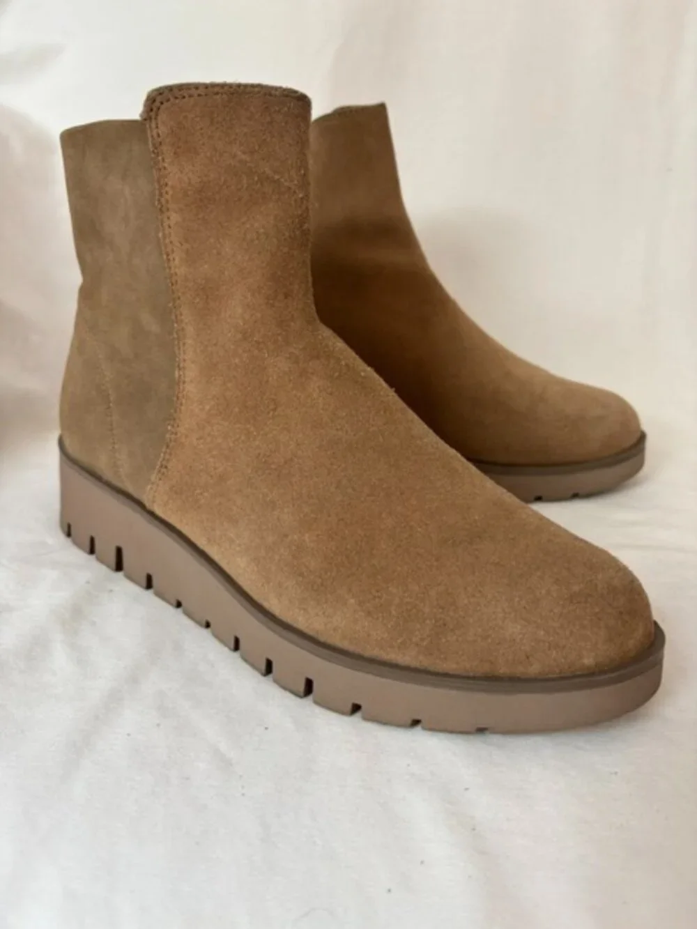 Rockport Dania Camel Suede Wedge Ankle Boot Women's Size 9